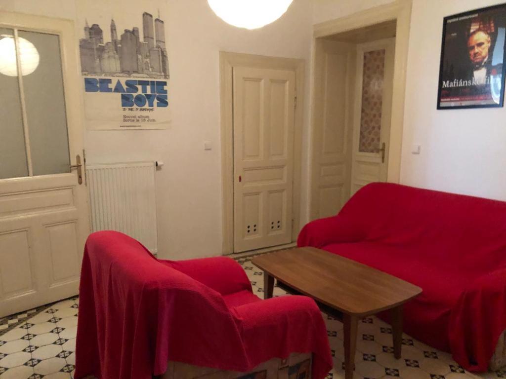 Chez Jitka Et Gautier - A Great Alternative To A Hotel Prága Kültér fotó