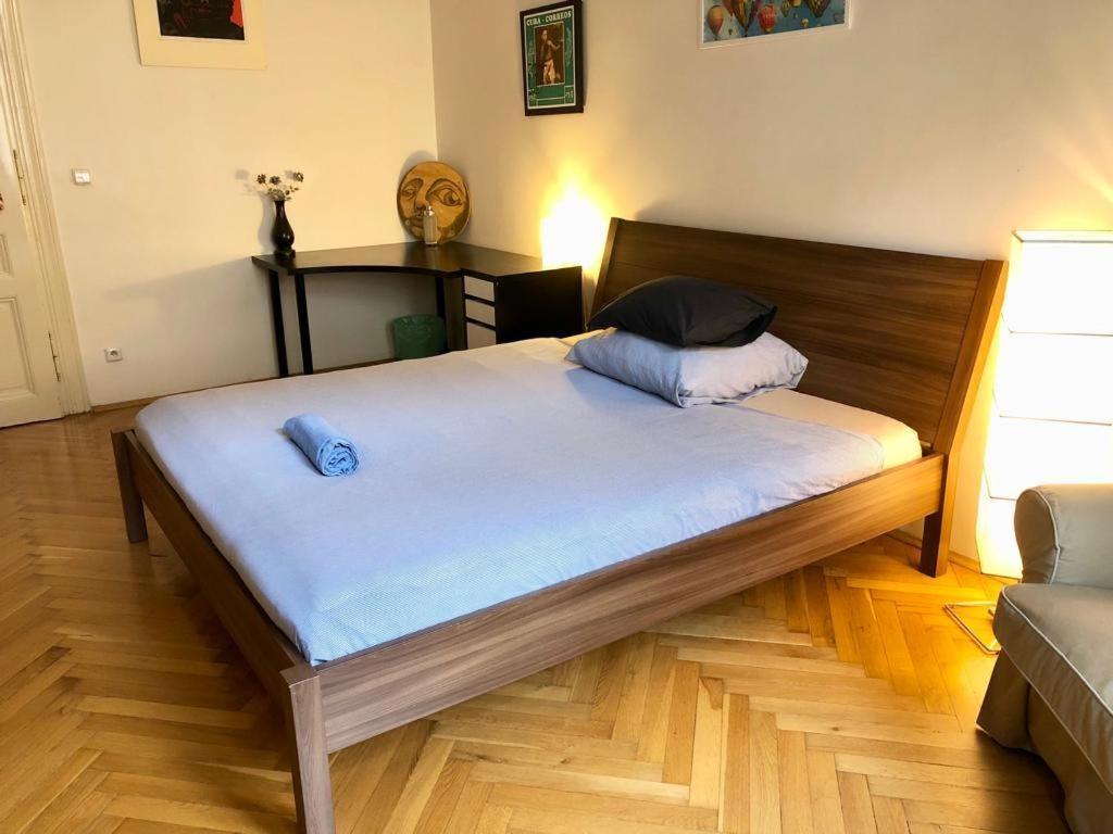 Chez Jitka Et Gautier - A Great Alternative To A Hotel Prága Kültér fotó